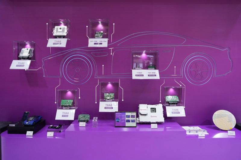 车辆E/E架构持续变革，本土芯片厂如何“因地制宜”接招？(图2)