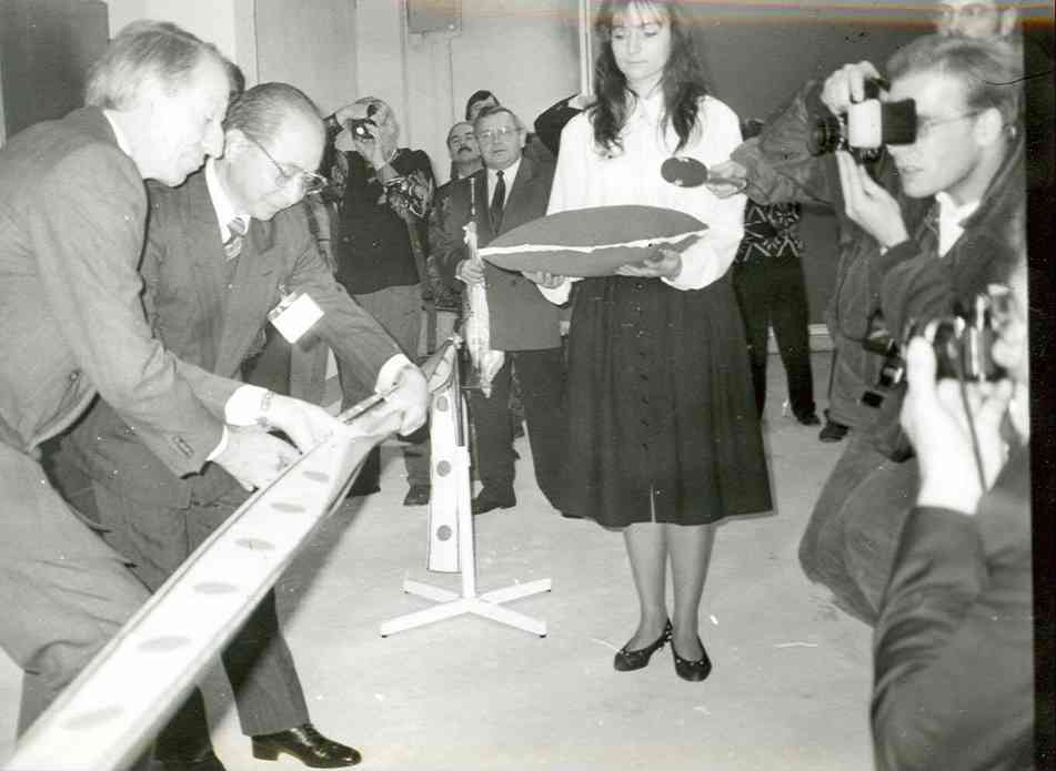 肖特BOROFLOAT®｜庆贺30周年，以创新破局(图3)