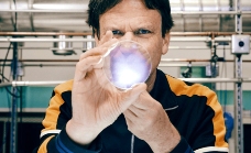 投资8.5亿美元,全球首座金刚石晶圆厂明年量产(图1) 投资8.5亿美元,全球首座金刚石晶圆厂明年量产(图1)