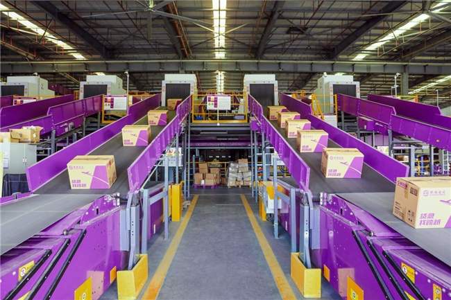 聚焦制造业企业货量旺季“急难愁盼”,跨越速运打出纾困“连招”(图2) 聚焦制造业企业货量旺季“急难愁盼”,跨越速运打出纾困“连招”(图2)