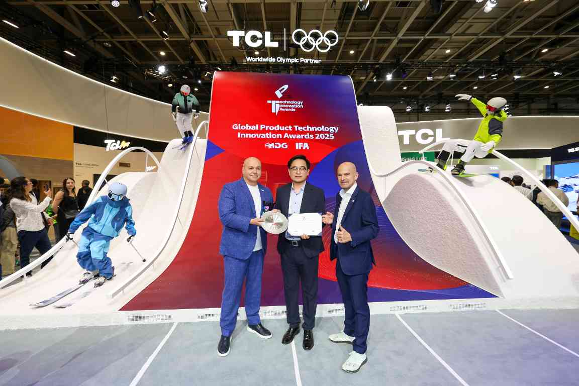 极景·无黑边设计金奖.jpg 极景·无黑边设计金奖.jpg