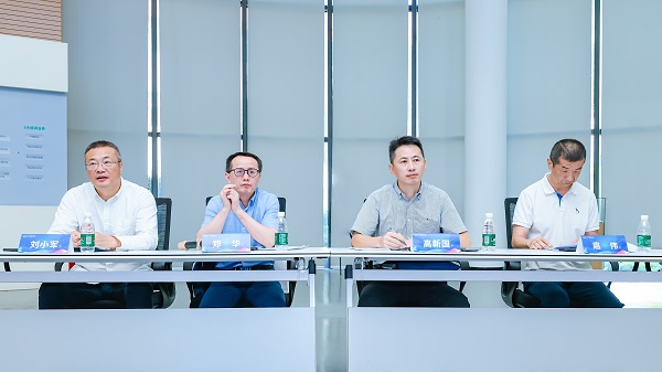 智链PCB 数聚大湾区丨广东广东制造业数字化转型50人会联合金百泽科技举办第十三期圆桌会(图1)