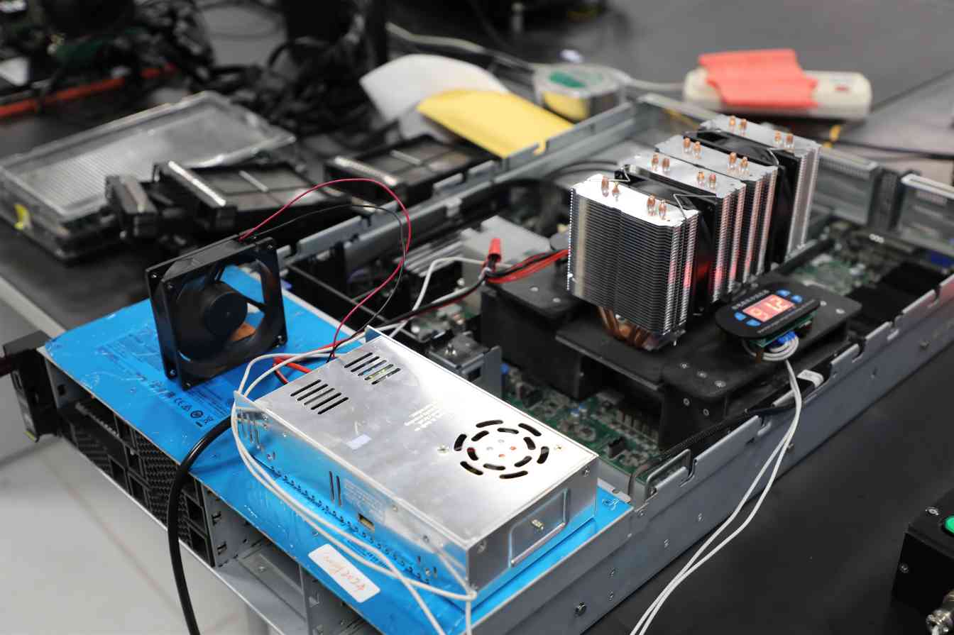 大突破！科美存储发布首款100%国产DDR5 RDIMM内存条(图3)